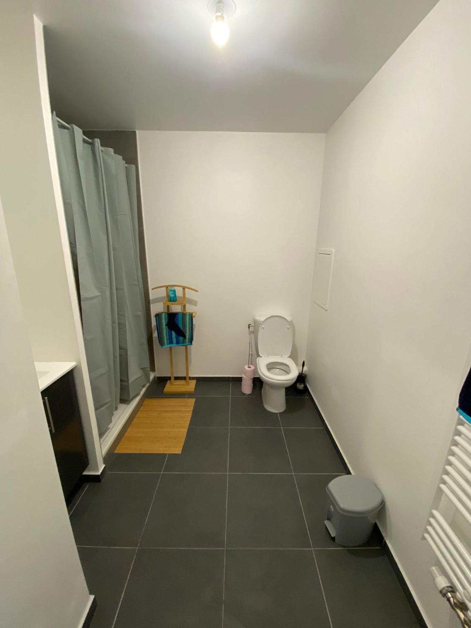 Joli Appartement F2 Bobigny Metro Proche Paris Eksteriør bilde