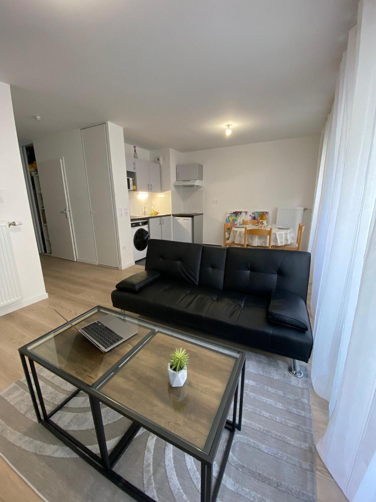 Joli Appartement F2 Bobigny Metro Proche Paris Eksteriør bilde